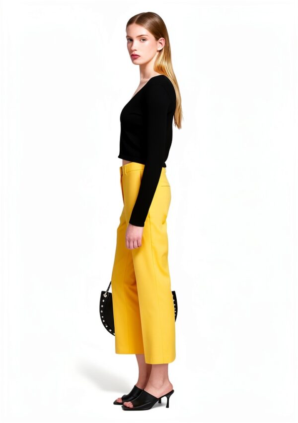 Pantaloncini donna Benetton giallo taglia 38-2